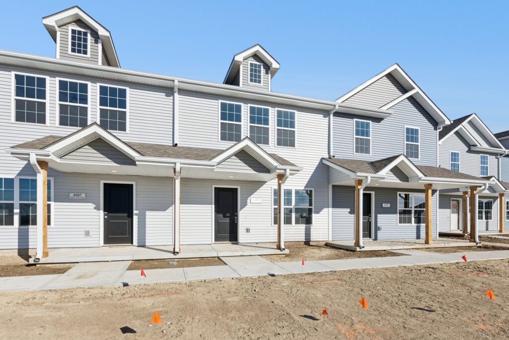 1-web-or-mls-7508 - 4703 E 21st St_001