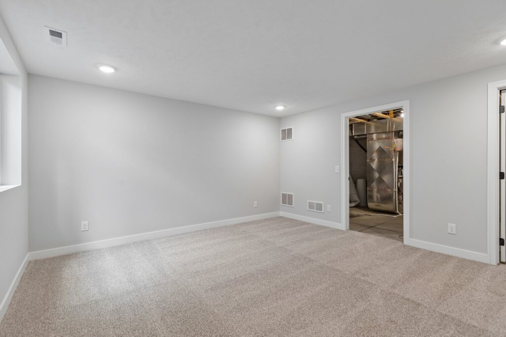 12-web-or-mls-8793 - 7805 N 167th Ave_012