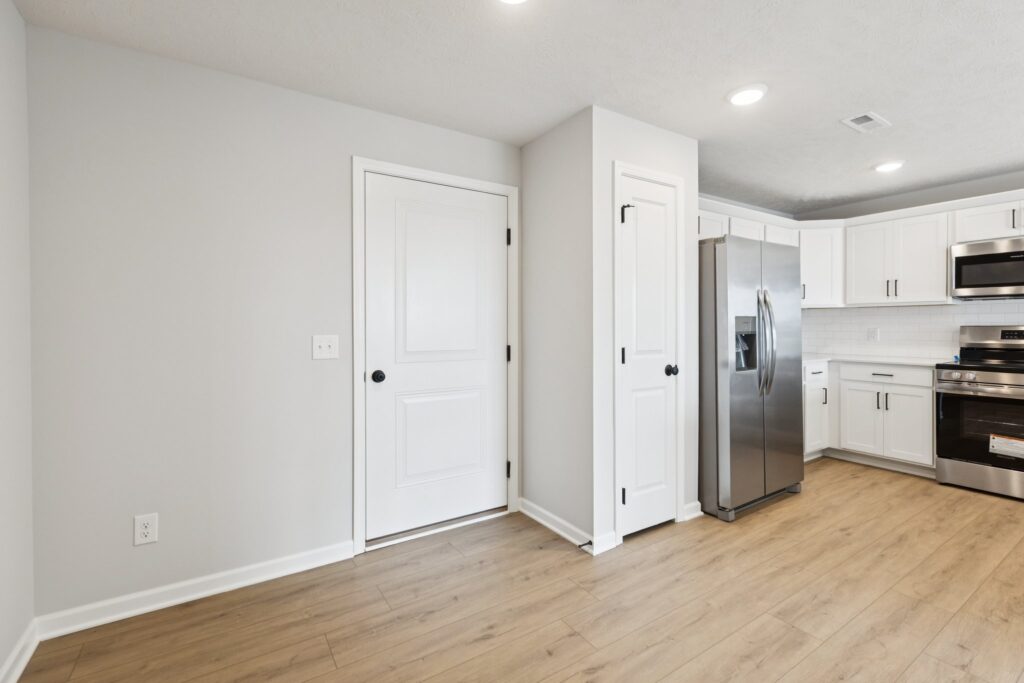 15-web-or-mls-7508 - 4703 E 21st St_015