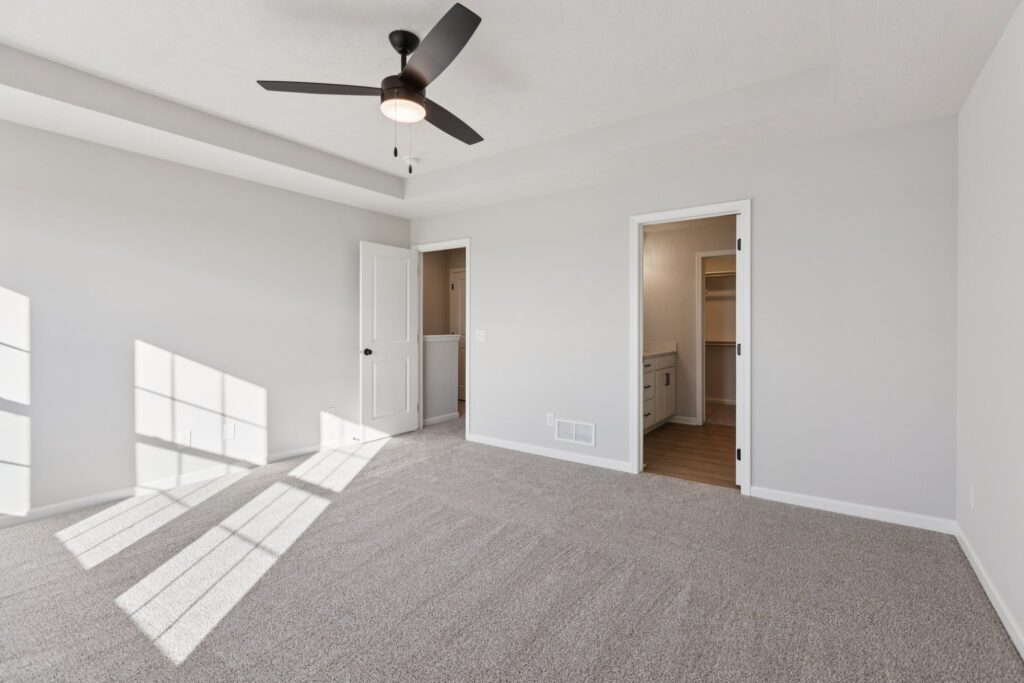 18-web-or-mls-7508 - 4703 E 21st St_018