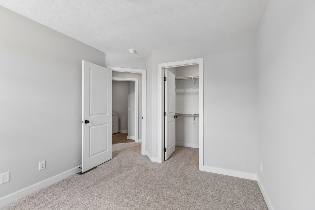 18-web-or-mls-8794 - 11422 N 160th Ct_018