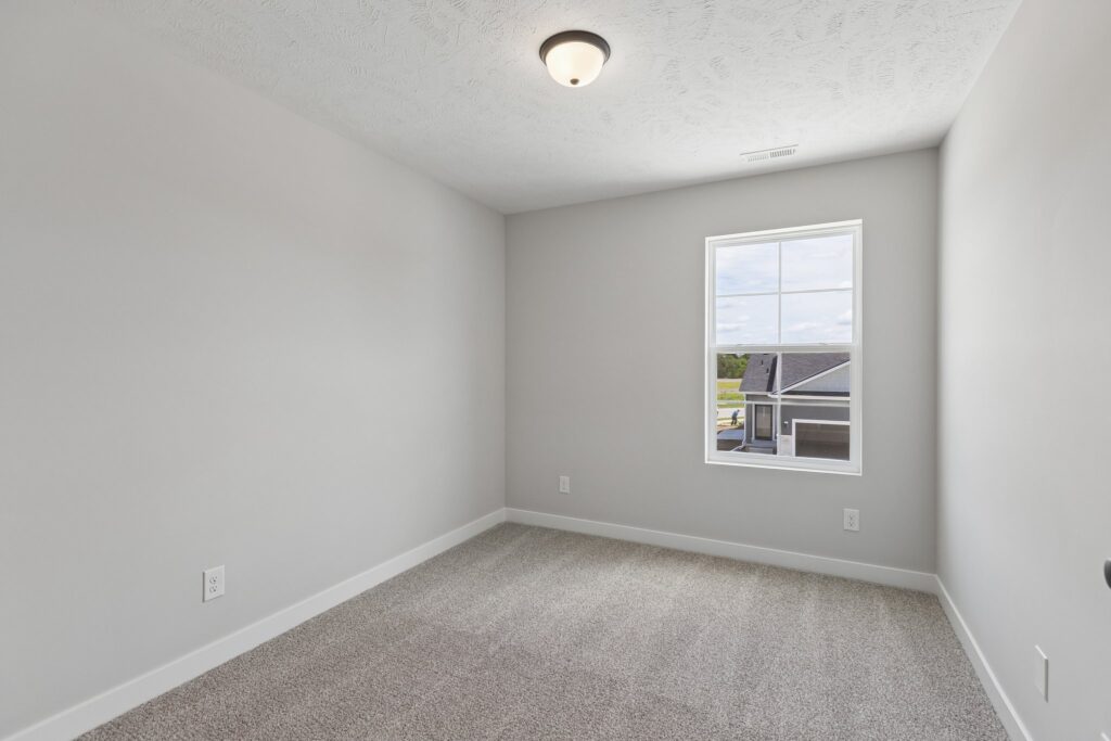 21-web-or-mls-8793 - 7805 N 167th Ave_021