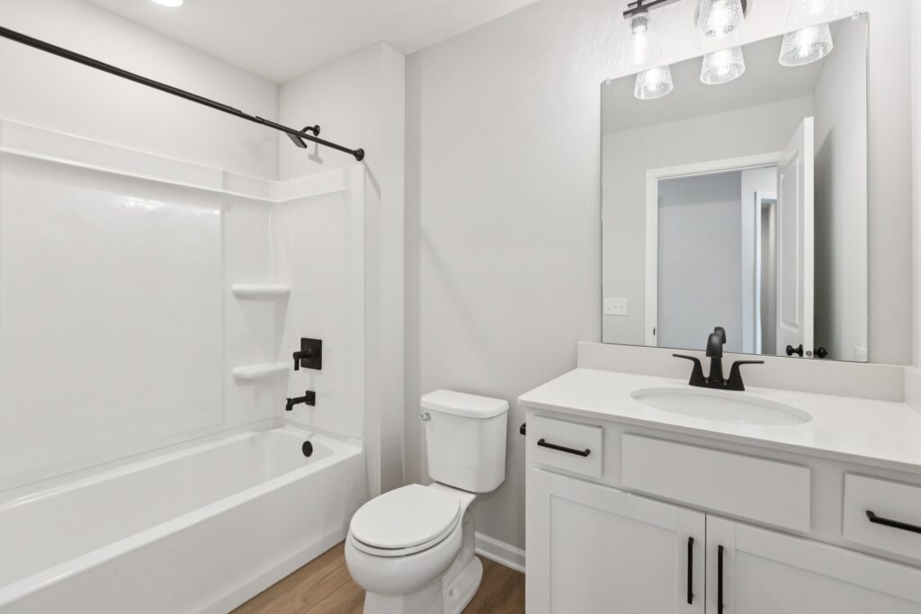 25-web-or-mls-7508 - 4703 E 21st St_025