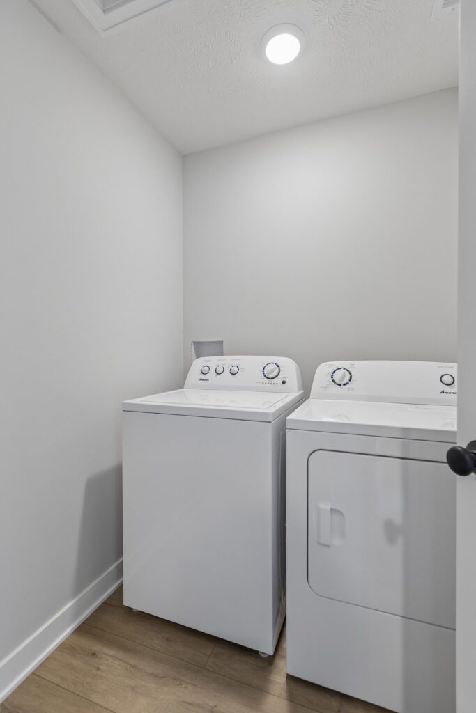 25-web-or-mls-8793 - 7805 N 167th Ave_025