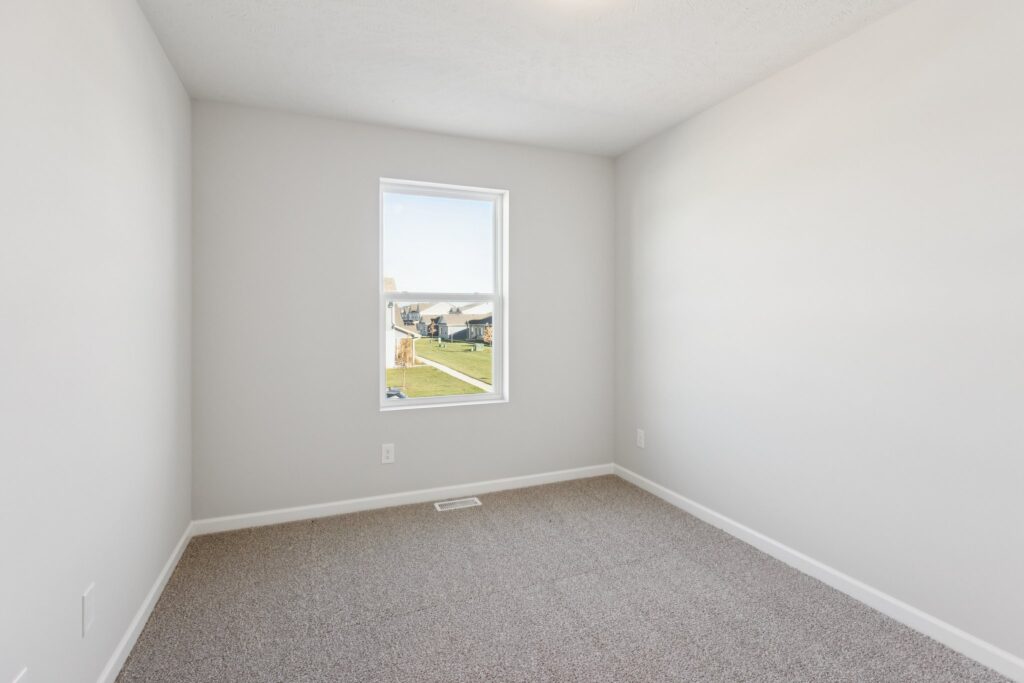 26-web-or-mls-7508 - 4703 E 21st St_026