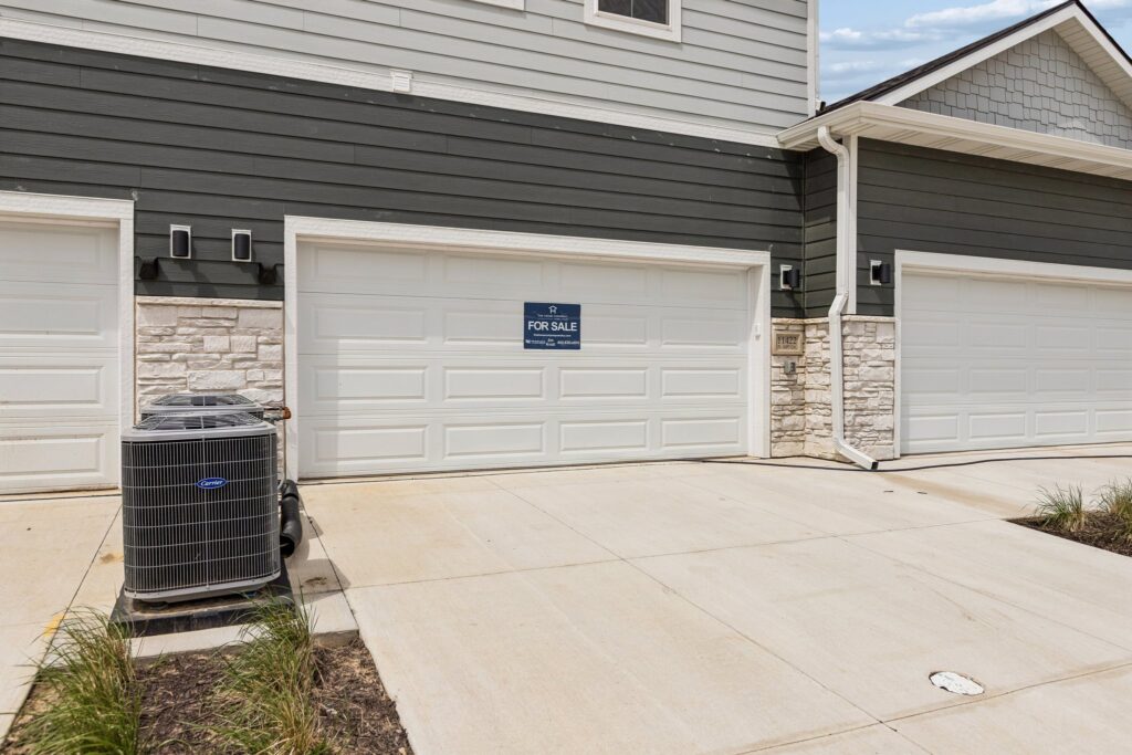 27-web-or-mls-8794 - 11422 N 160th Ct_027