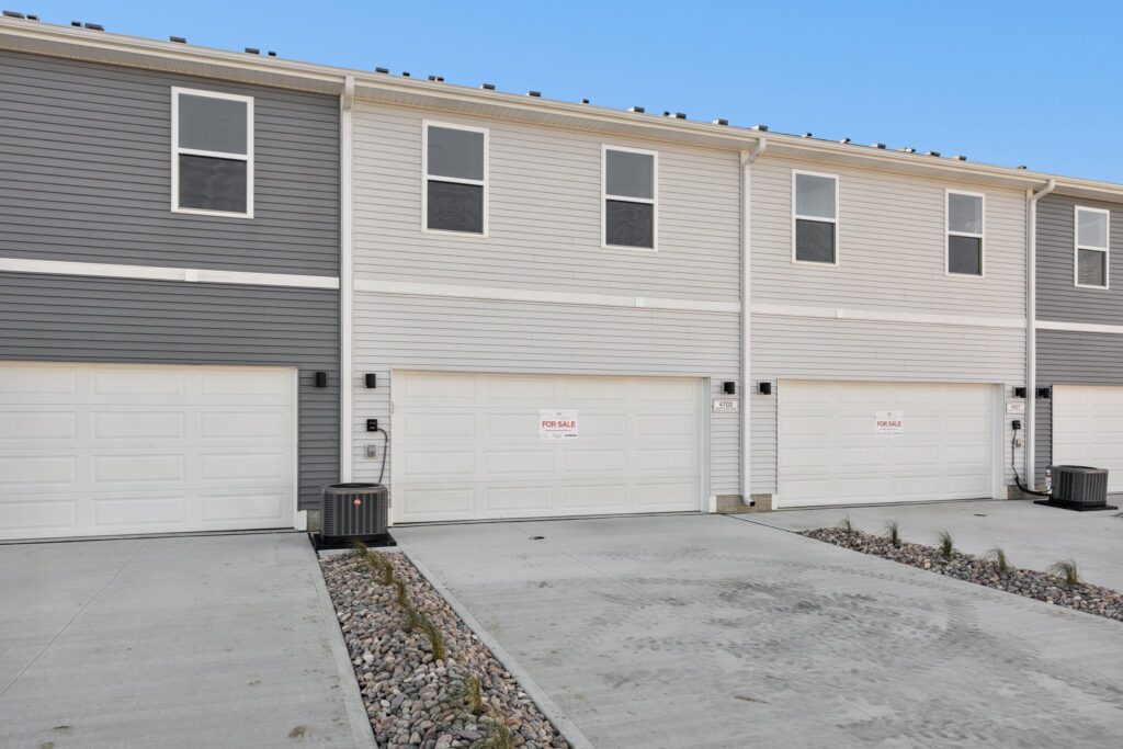 30-web-or-mls-7508 - 4703 E 21st St_030