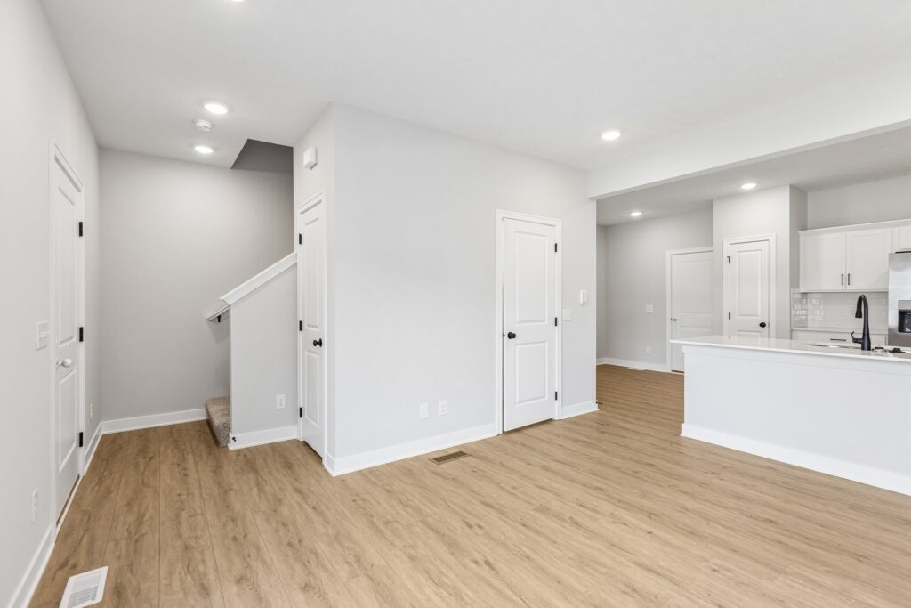 4-web-or-mls-8794 - 11422 N 160th Ct_004