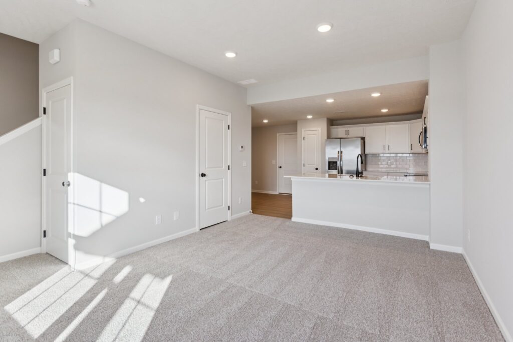 5-web-or-mls-7508 - 4703 E 21st St_005