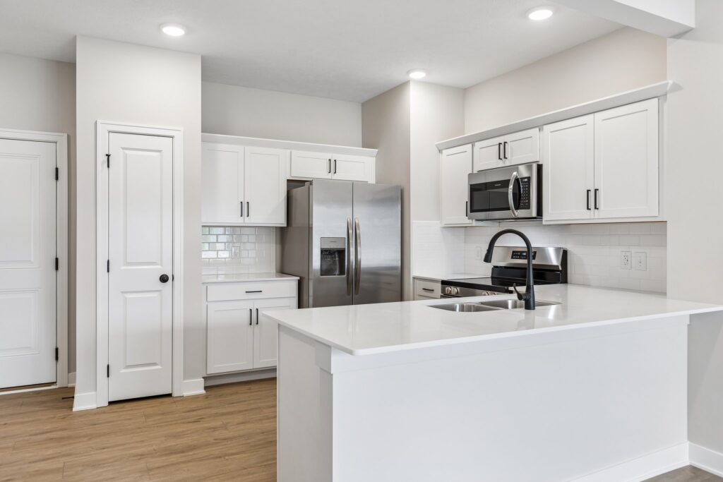 7-web-or-mls-8794 - 11422 N 160th Ct_007