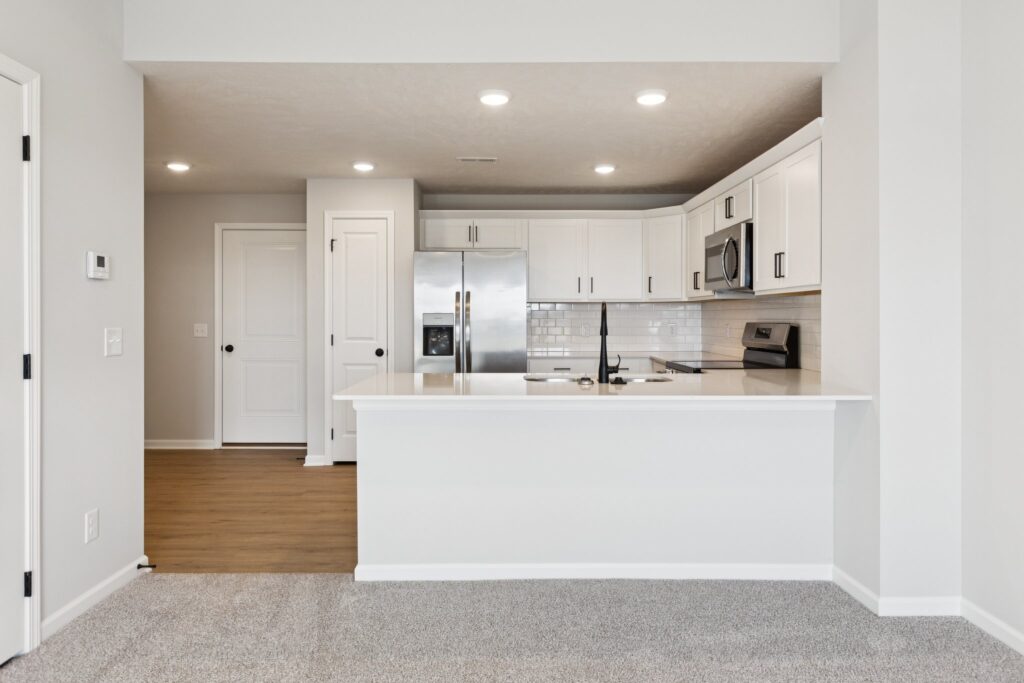 8-web-or-mls-7508 - 4703 E 21st St_008