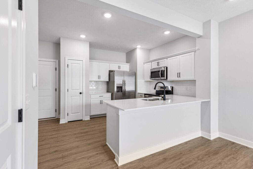 8-web-or-mls-8794 - 11422 N 160th Ct_008