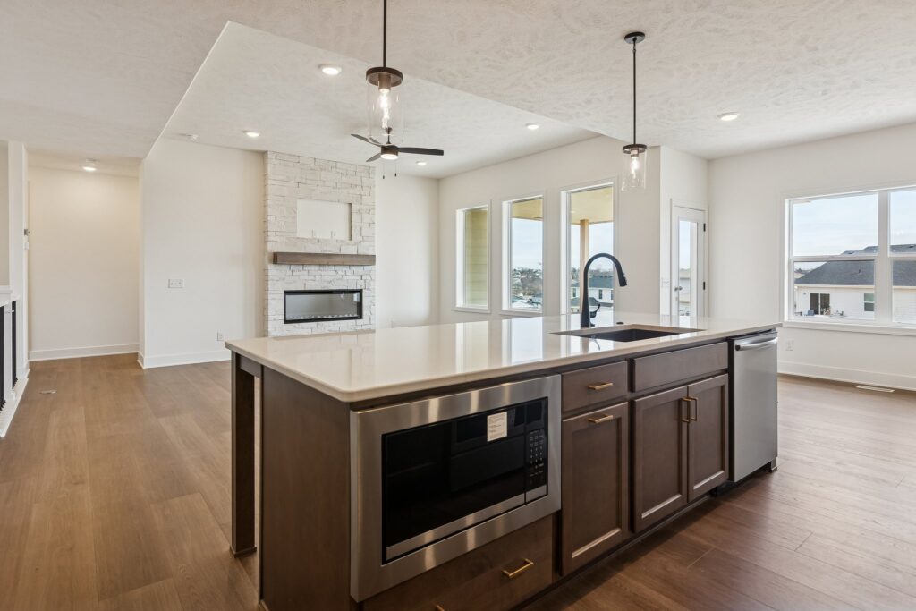 11-web-or-mls-8042 - 11121 N 162nd Cir_011