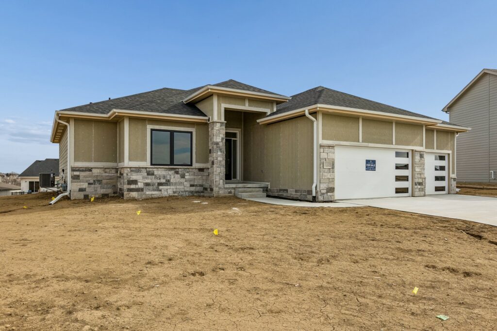 2-web-or-mls-8042 - 11121 N 162nd Cir_002