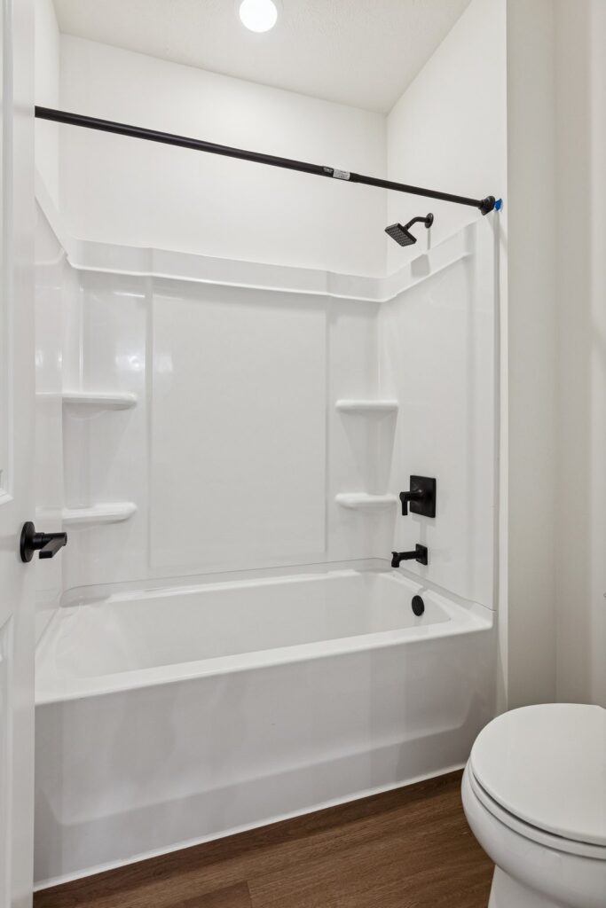 23-web-or-mls-8042 - 11121 N 162nd Cir_023