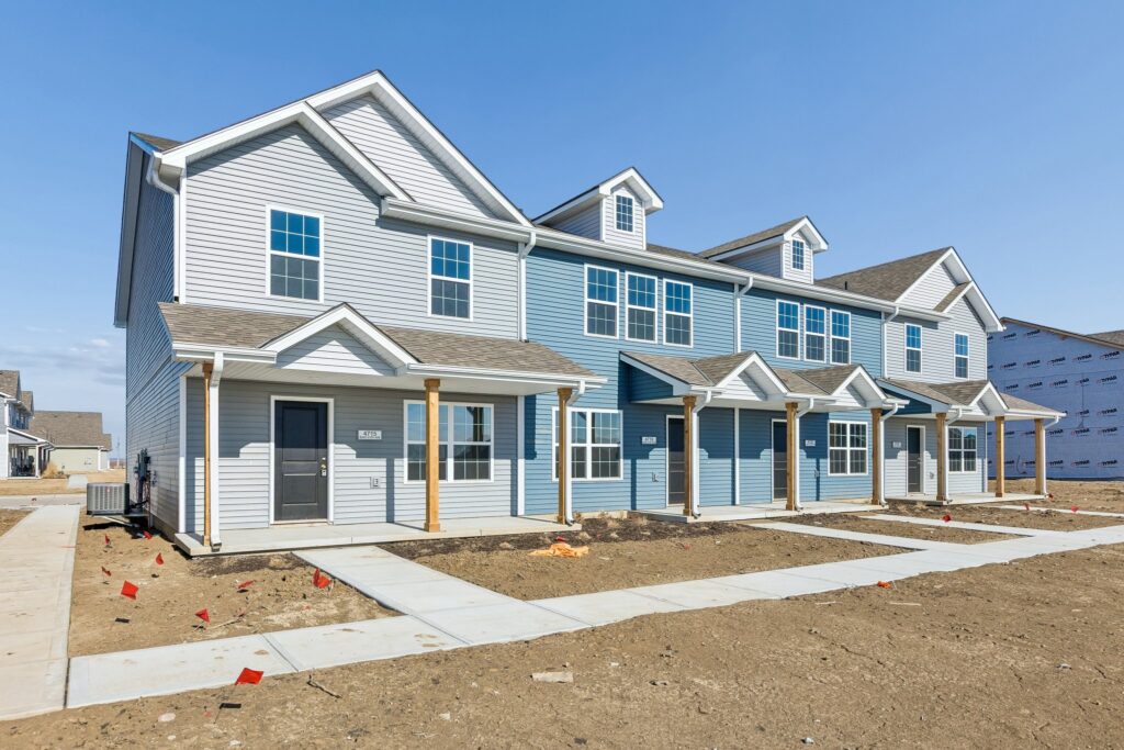 1-web-or-mls-7961 - 4715 E 21st Ave_001