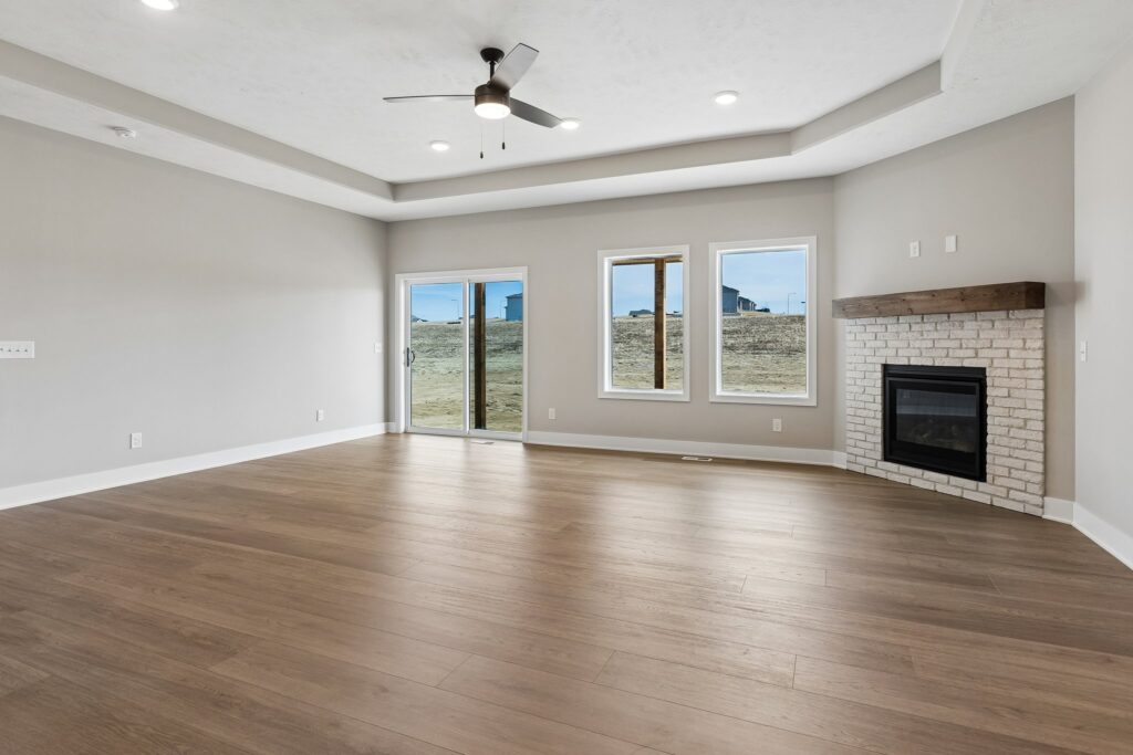 11-web-or-mls-8241 - 11103 N 173rd St - 011