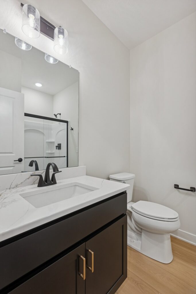 13-web-or-mls-8044 - 10908 N 159th Ave_013