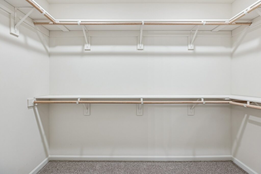 16-web-or-mls-7961 - 4715 E 21st Ave_016