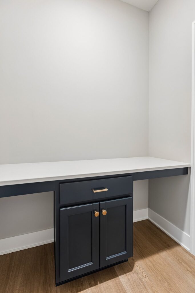 17-web-or-mls-8241 - 11103 N 173rd St - 017