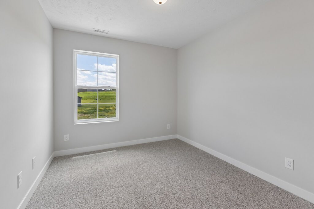 18-web-or-mls-9203 - 16004 Isabella St_017