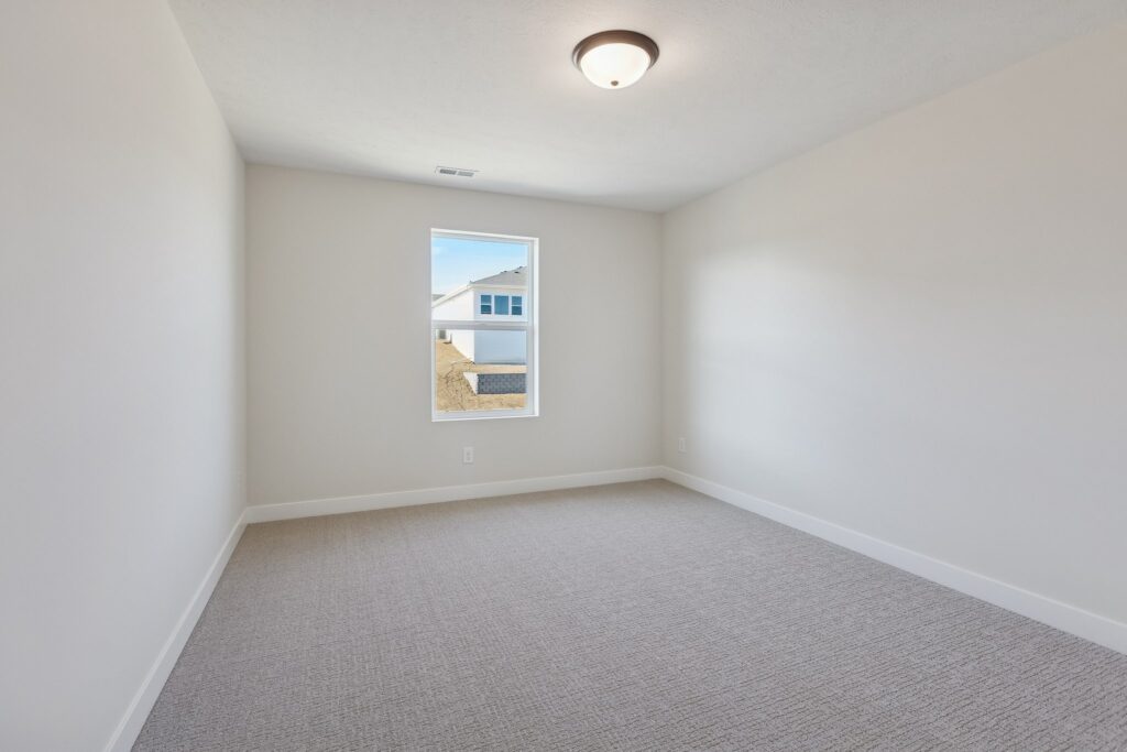 19-web-or-mls-8044 - 10908 N 159th Ave_019