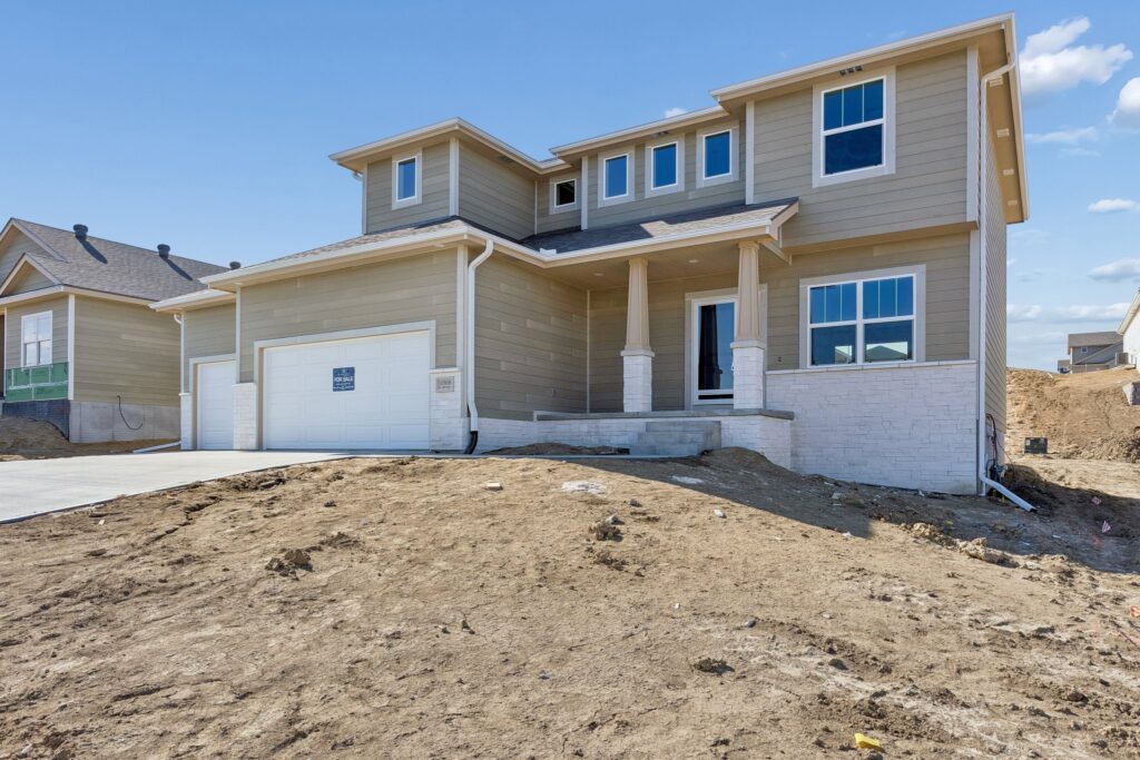 2-web-or-mls-8044 - 10908 N 159th Ave_002