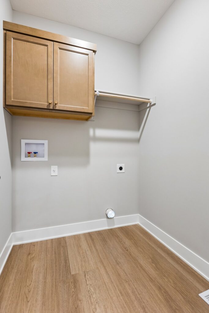 20-web-or-mls-8241 - 11103 N 173rd St - 020