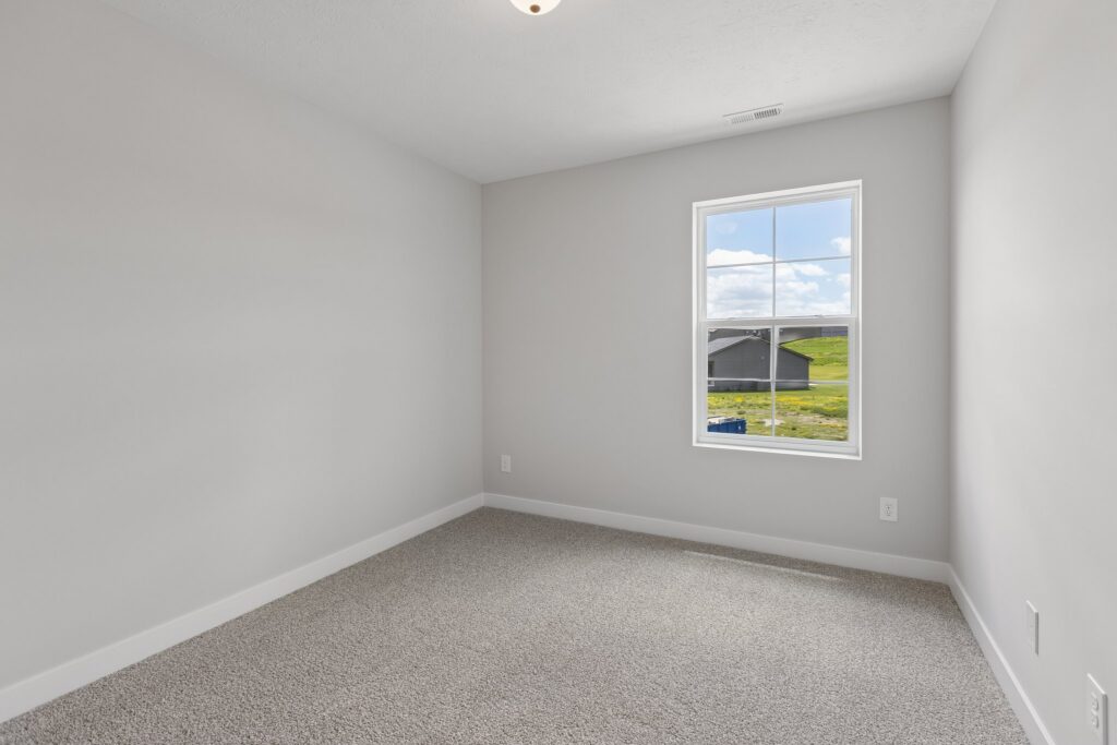 20-web-or-mls-9203 - 16004 Isabella St_019