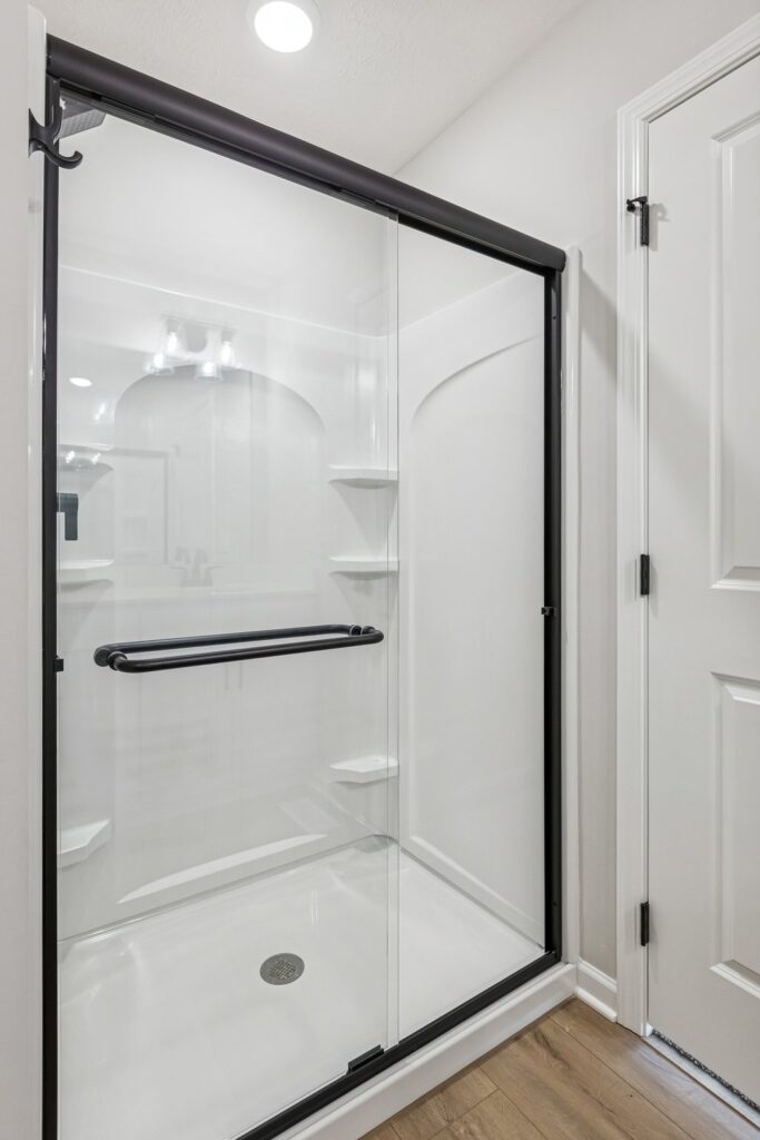 22-web-or-mls-7961 - 4715 E 21st Ave_022