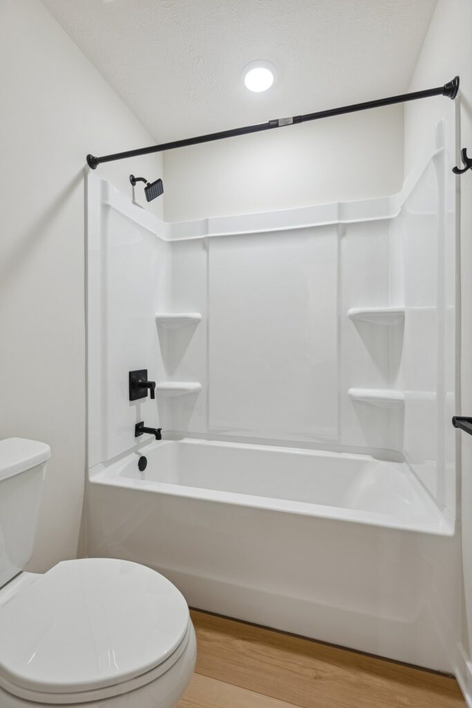 22-web-or-mls-8044 - 10908 N 159th Ave_022