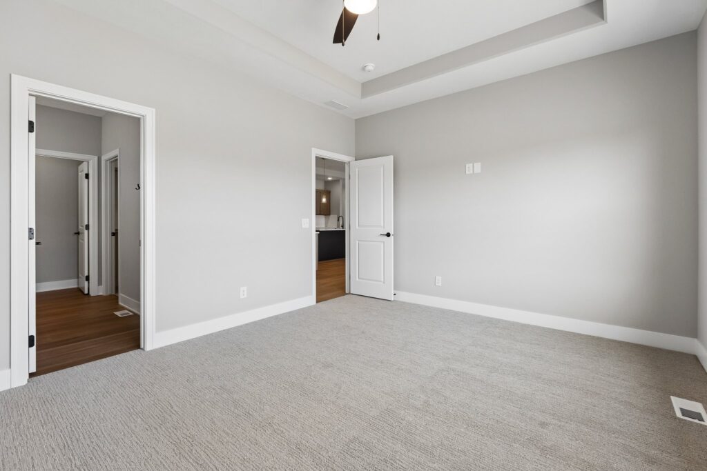 22-web-or-mls-8241 - 11103 N 173rd St - 022