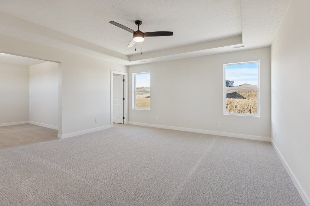 23-web-or-mls-8044 - 10908 N 159th Ave_023