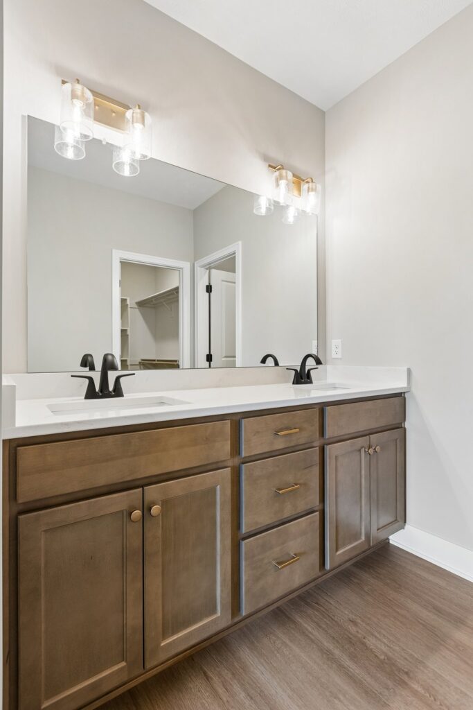 23-web-or-mls-8241 - 11103 N 173rd St - 023