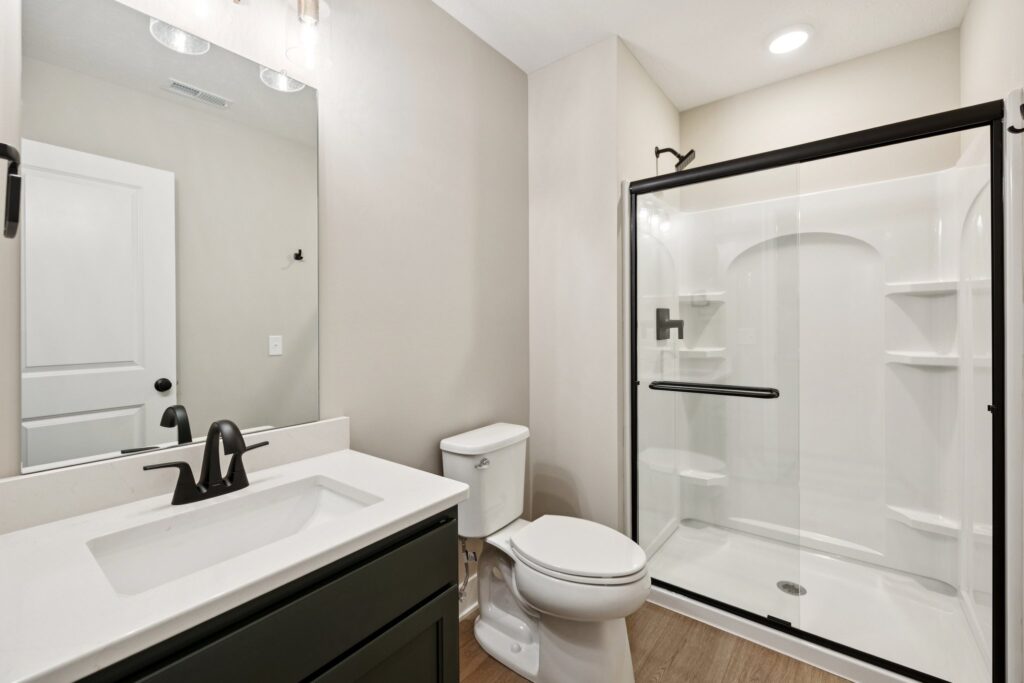 24-web-or-mls-7729 - 18410 Sycamore Dr_024