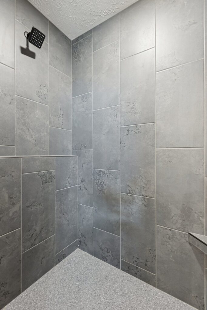 28-web-or-mls-8044 - 10908 N 159th Ave_028