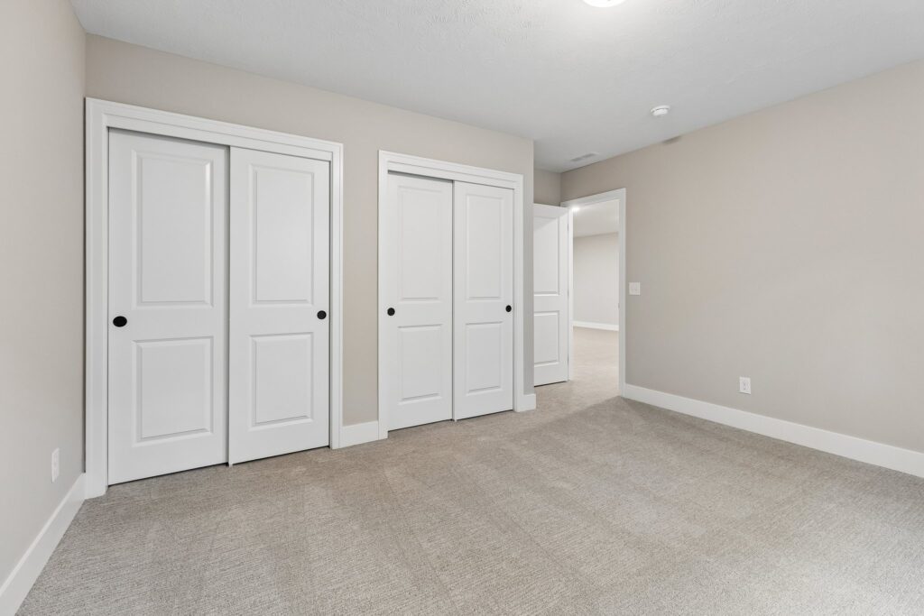 32-web-or-mls-8241 - 11103 N 173rd St - 032