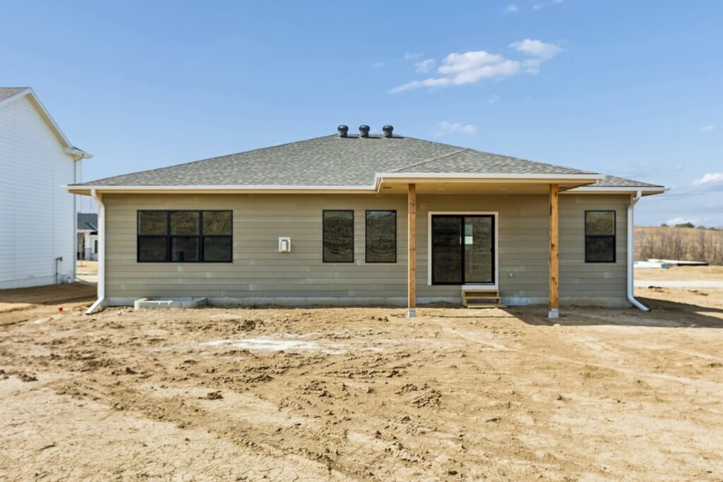 35-web-or-mls-8241 - 11103 N 173rd St - 035