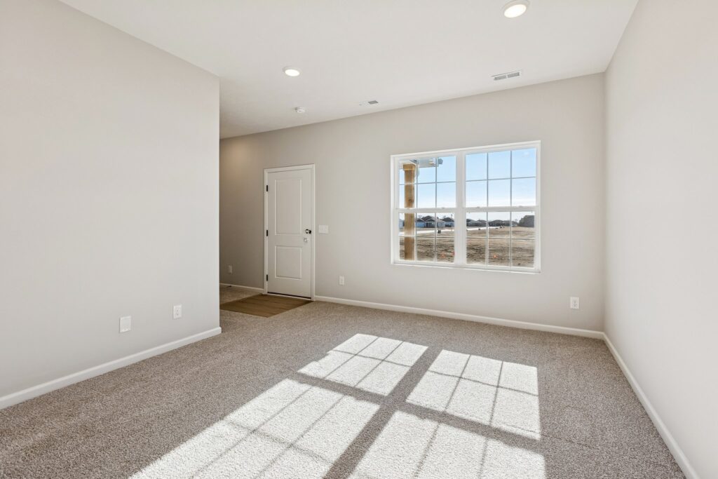 56-web-or-mls-7961 - 4715 E 21st Ave_006 (3)