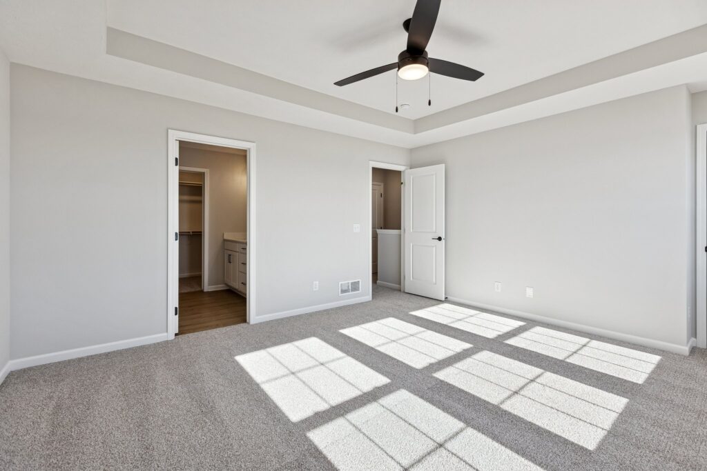 63-web-or-mls-7961 - 4715 E 21st Ave_013 (3)