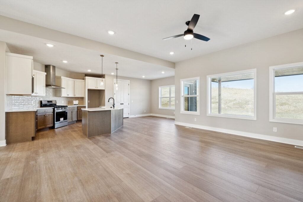 7-web-or-mls-7729 - 18410 Sycamore Dr_007