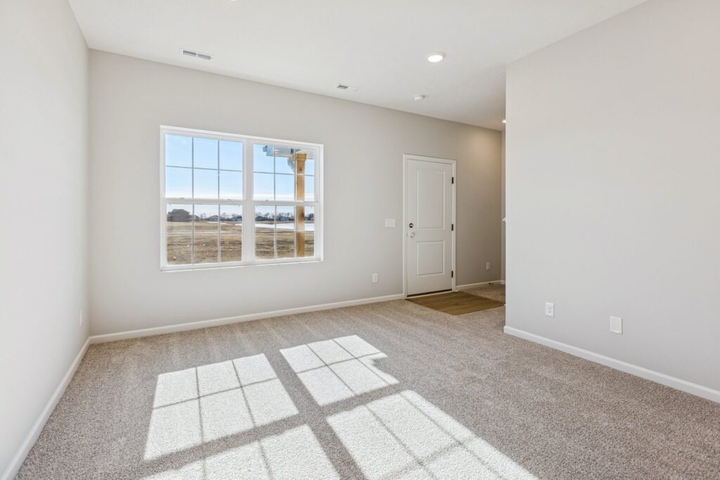 81-web-or-mls-7961 - 4715 E 21st Ave_006 (4)