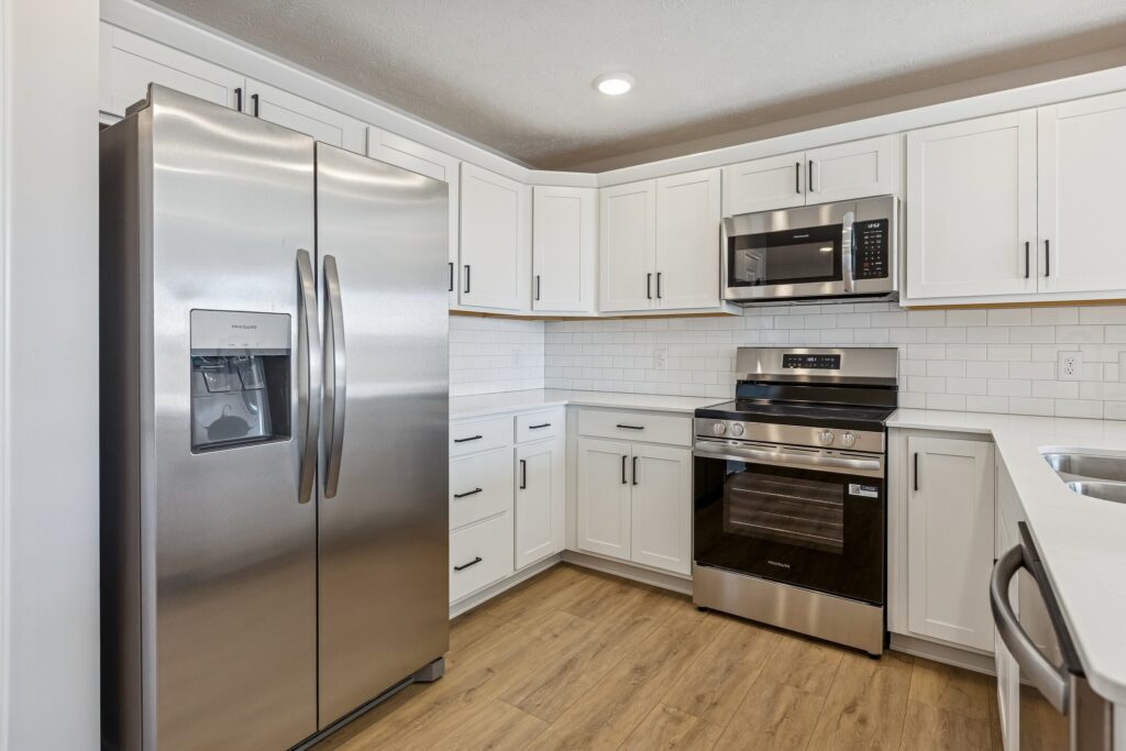 84-web-or-mls-7961 - 4715 E 21st Ave_009 (4)