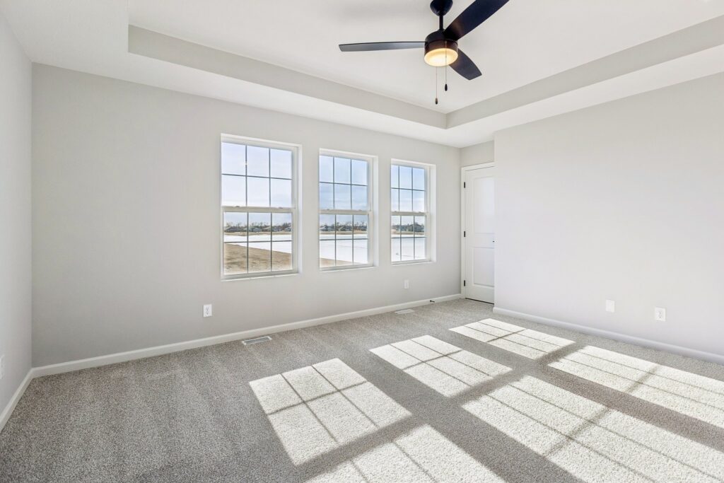 89-web-or-mls-7961 - 4715 E 21st Ave_014 (4)