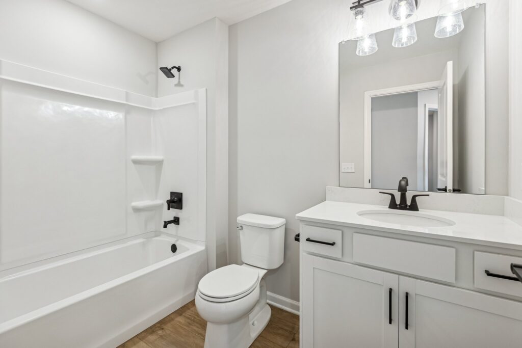 94-web-or-mls-7961 - 4715 E 21st Ave_019 (4)