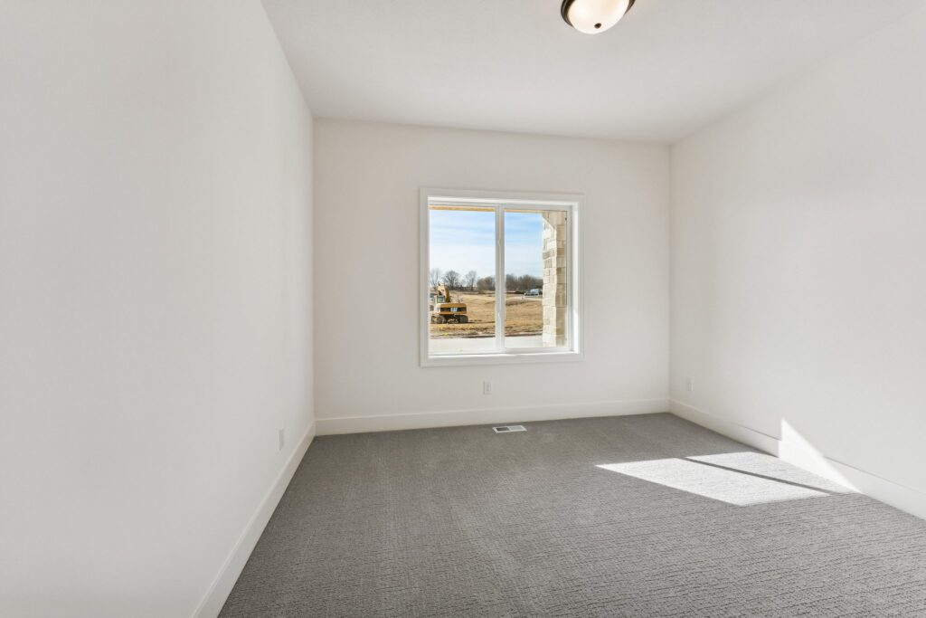 16-web-or-mls-8063 - 8608 Reed St_016