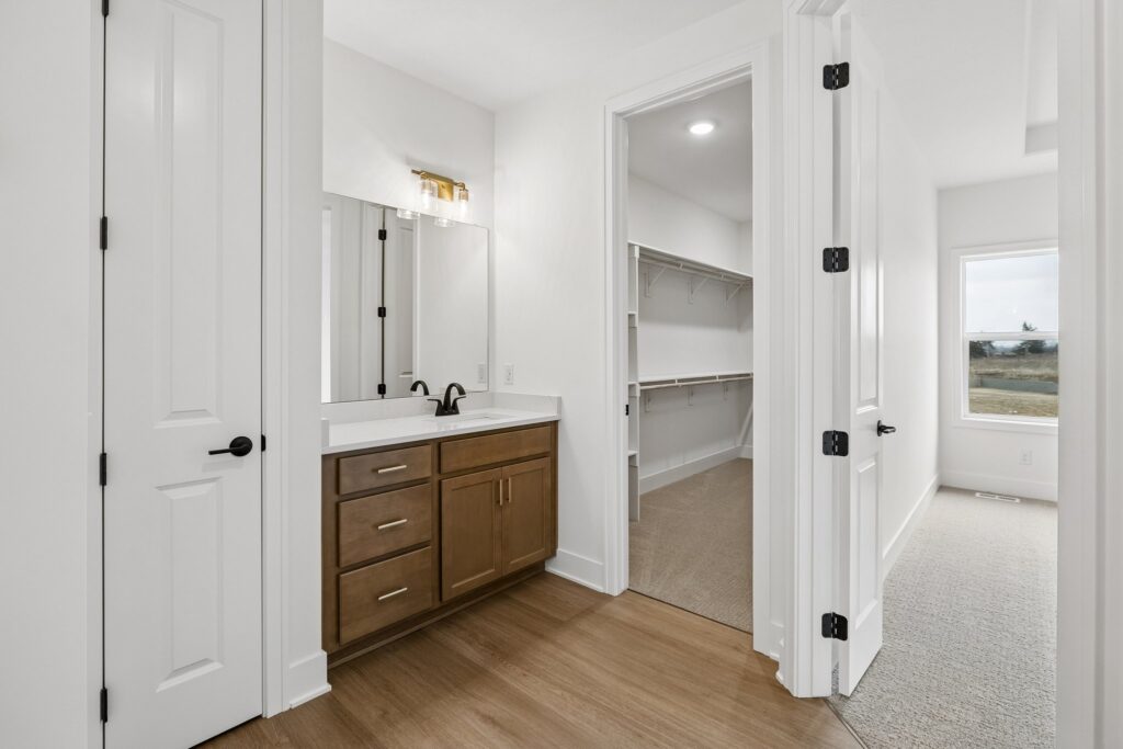 16-web-or-mls-8216 - 12509 S 89th St_016