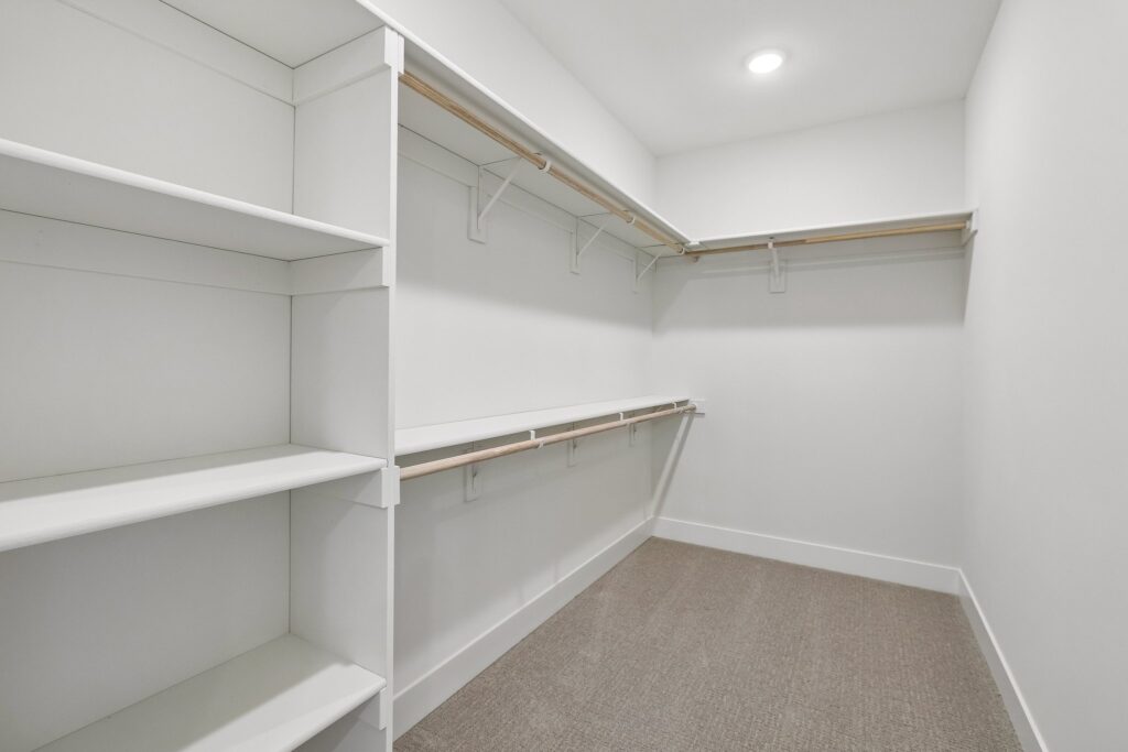 17-web-or-mls-8216 - 12509 S 89th St_017