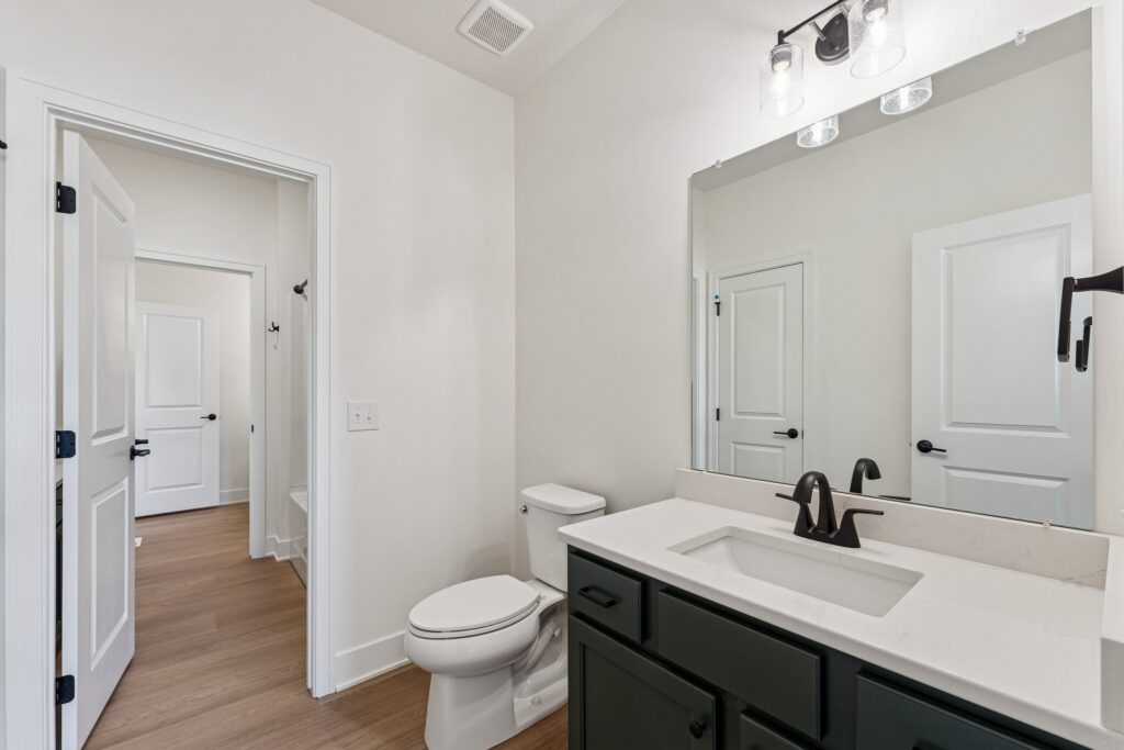 19-web-or-mls-8063 - 8608 Reed St_019