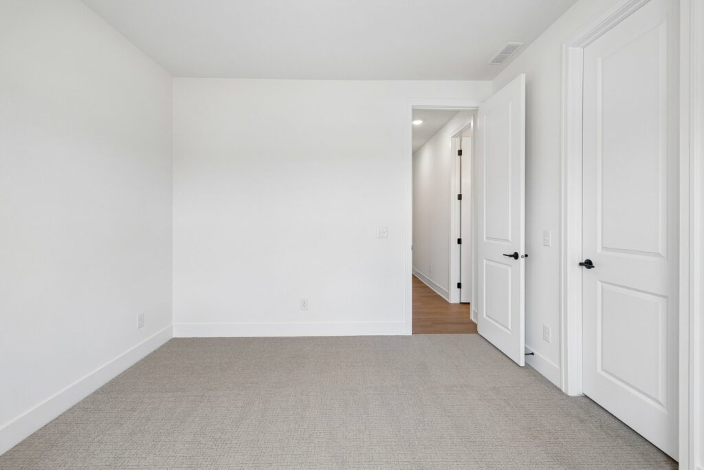 22-web-or-mls-8216 - 12509 S 89th St_022